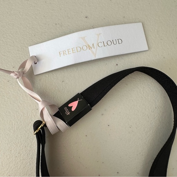 NWT Victorias Secret Love Cloud Push Up Bra Black 40DD - Picture 2 of 5